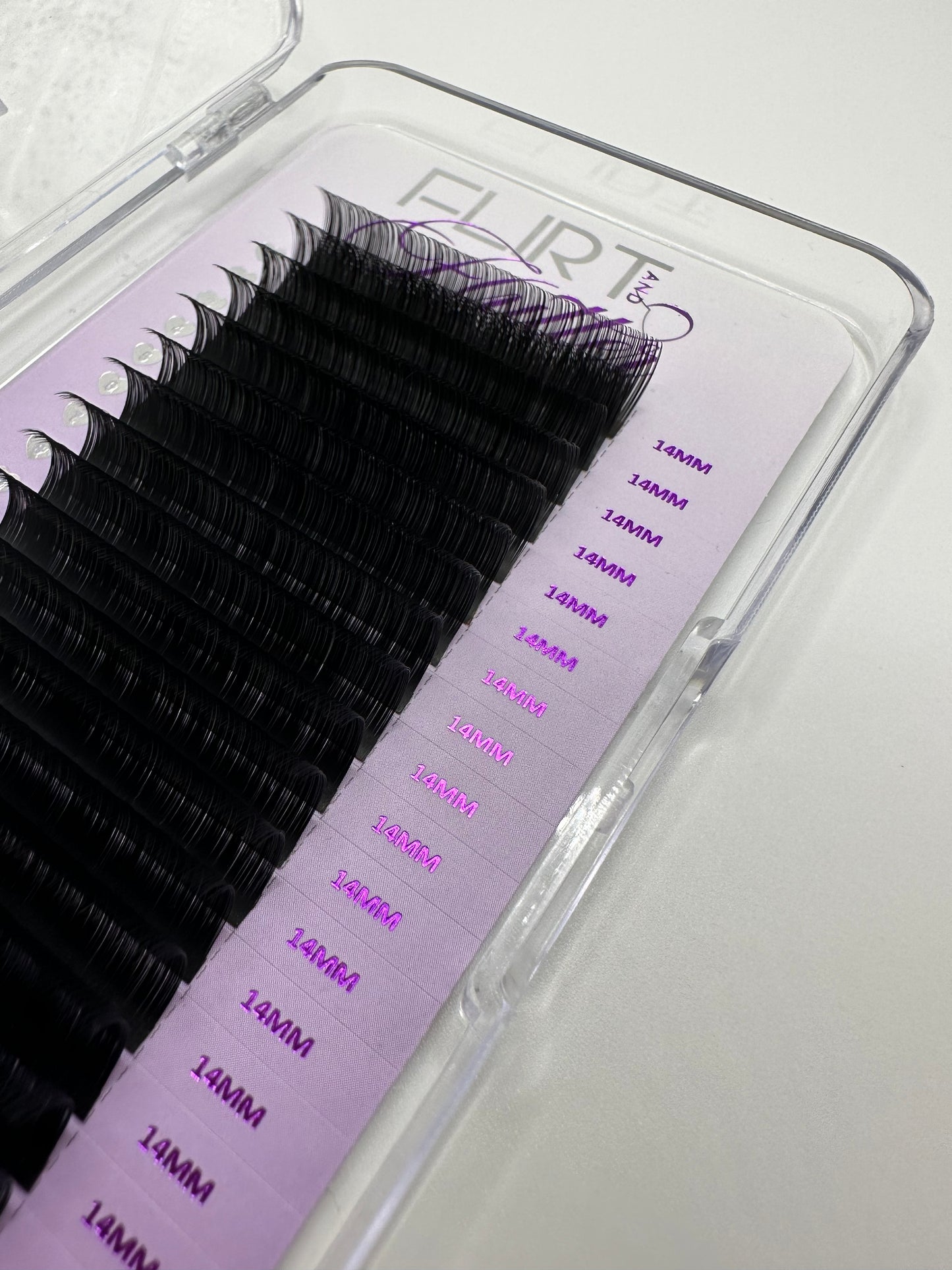 Cashmere Lash Trays | Lash Extensions Tray | Flirt and Flutter Lashes